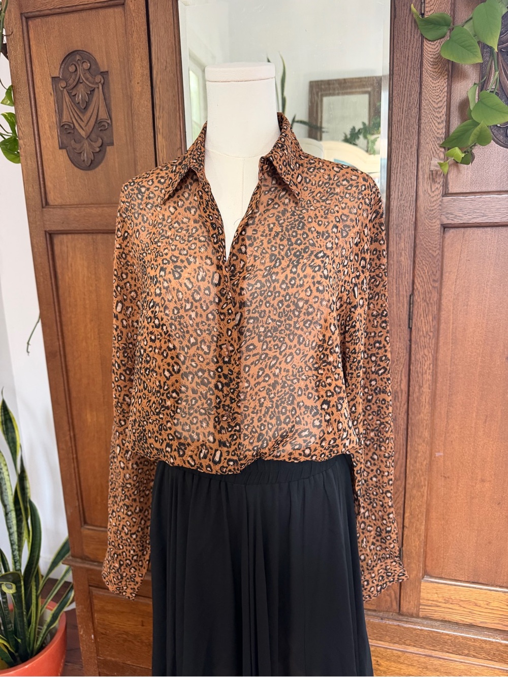 VTG 90’s Robbie Bee 100% Silk Leopard Blouse M Y2K Mob Wife Indie Sleaze